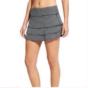 Athleta Swagger mini skort, M